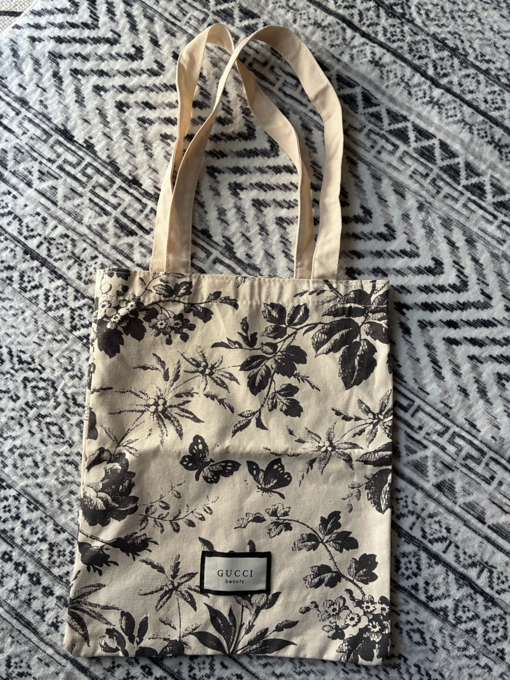 GUCCI Beauty Canvas Tote Bag with Black Floral Print - GWP